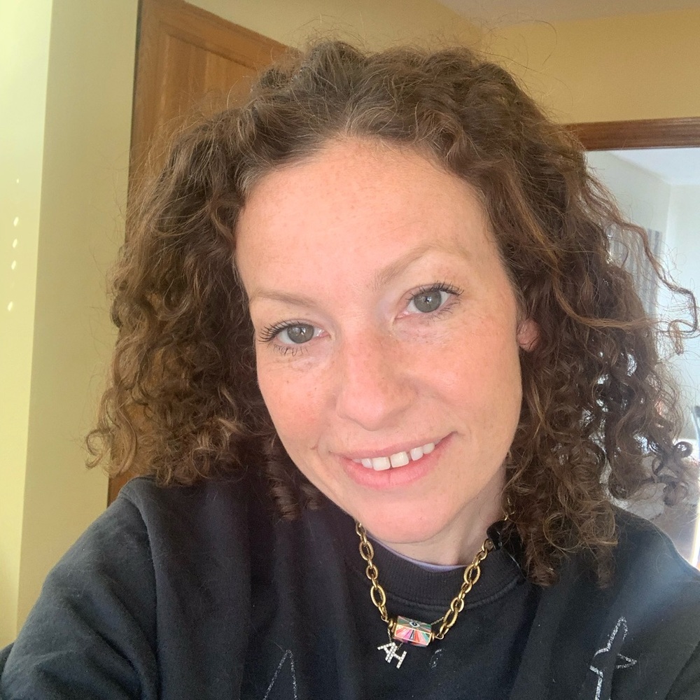 Meet your Posher, Jennifer